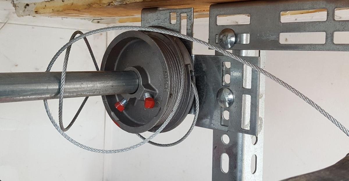 Emergency Garage Door Cable Repair River Oaks TX - Same Day Service Pearland Area